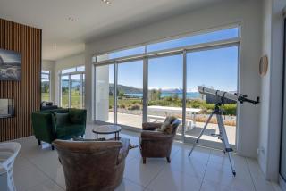 Infinity Lakeview - 2