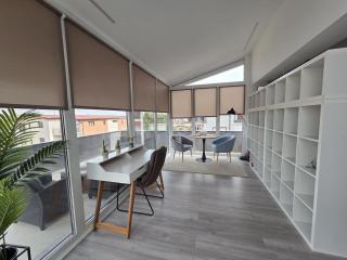 Penthouse-Style Flat with Large Terrace - 5