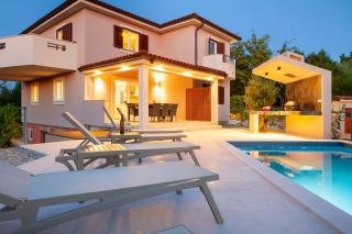 Apartment LUCAS with private pool - Županje - 8