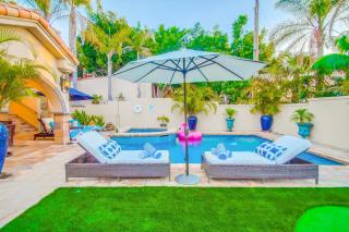 Resort Living: Hoops Outdoor Bar Views PoolSpa - 3