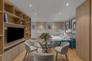 Town House Apartments - 7