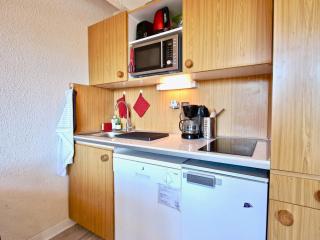 Charmant studio cabine avec balcon, parking couvert, ascenseur – Chamrousse 1650 - FR-1-340-141 - 2