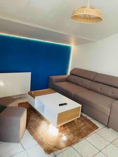 La petite maison du Loubat avec jardin - 2