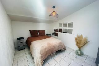 La petite maison du Loubat avec jardin - 1