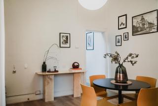 Your home on Smith St Collingwood Melbourne with parking - 5