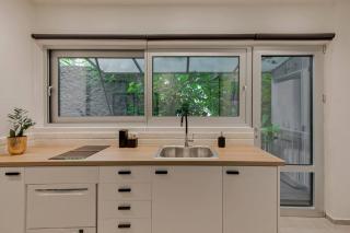 Azur by Stylish Stays - 6