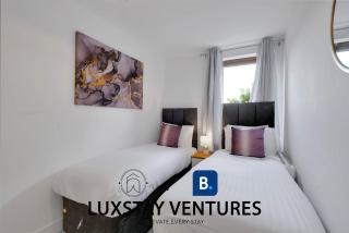 Spacious 2 BR Apartment - 2 Minutes to Station - 10 Minutes to Harry Potter Studios - 30 Minutes to London Euston - Ideal for Families & Business - Free Parking - 7