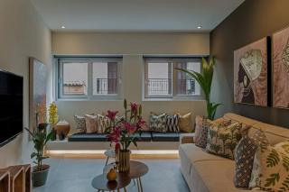 Zanzi by Stylish Stays - 0