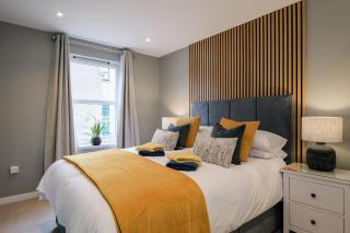 High Street Retreat - 3