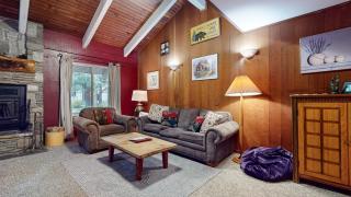 Horizons 4 120 Great Complex Amenities, On The Shuttle Route, Walk To Shops and Restaurants condo - 4