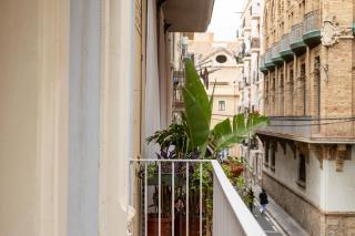 Uma Suites Barceloneta Beach - 4