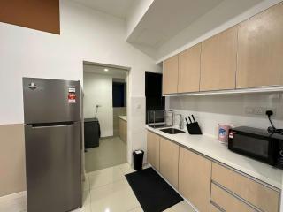 The Jelutong Trio, Spacious 3-Bedroom Luxury Stay - 1