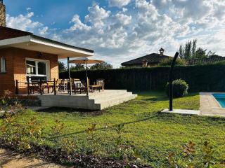 Casa acogedora con chimenea y amplio jardín - 4