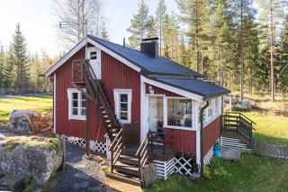 Kintaus Lakeside Villa - 9