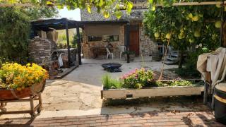 The stone house on the river - 0