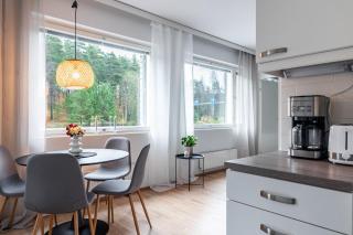 1BR Apartment with Sauna, Balcony & Free Parking - 9