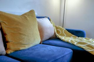 Modern 3BR Contractor Parking Sleeps 5 Fast Wi-Fi - 6