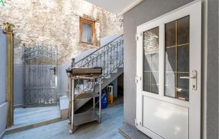 Awesome Apartment In Vodnjan With Wifi - 5