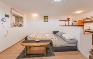 Awesome Apartment In Vodnjan With Wifi - 0