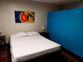 Hostal Harvest House - 4