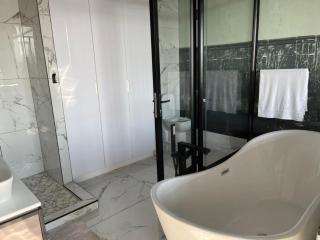 Maboneng 12 Decades - 3