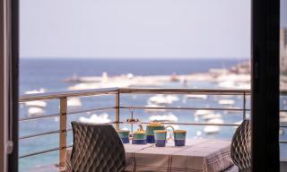 Modern SeaView Luxury Apartment - 3