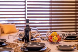 Modern SeaView Luxury Apartment - 8