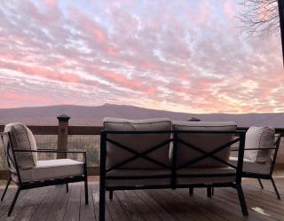 Cozy Historic Cabin with stellar view of Big Schloss - 0