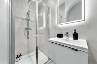 Stylish Spacious Flat near Arnos Grove - 4