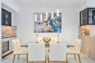 Luxury Three-Bedroom Oceanfront Apartment with Panoramic Views - 3