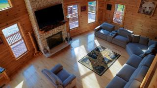 Sublime Vacation Rental for Unforgettable Family or Group Vacations in Dobson, North Carolina - 4