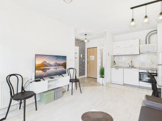 SuperApart Augustówka 73 "1BR Home with Balcony & Pet-Friendly" - 1