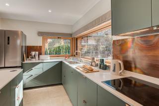 Chalet Diard, Detached Chalet, Alpes Travel, Sleeps 6 to 8 - 1