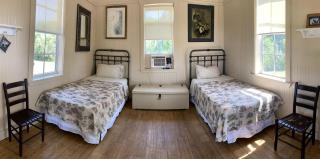 Colorful Waterfront Cabin Rentals on the Braden River near Sarasota, Florida - 8