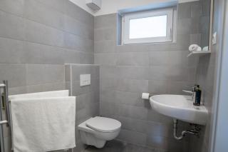 Antracit Apartman - free parking - 5