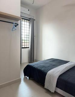 Sri Semarak 4 Bedroom Home Near Stadium - 4