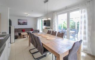 Pet Friendly Home In Röbel With Wifi - 6