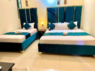 Pearl Galaxy Family Guest House - 1