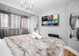 Stylish Apartment - City Centre - TV in Bedroom - Netflix 11K - 7