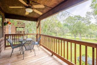 Sweet Cabin Rental for Family-Friendly Getaway near New Braunfels, Texas - 6