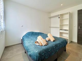 Appartement 3 chambres avec terrasse et Parking à Fréjus - 4