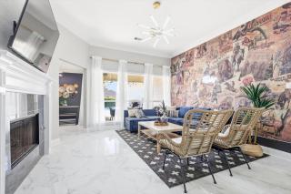 4-BD 2-BA with Backyard Pool Retreat + Game Room - 9