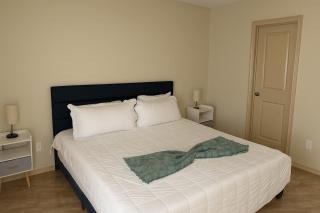 Hummingbird Haven 1 - 8