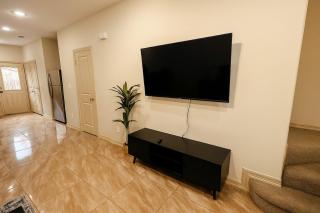 Hummingbird Haven 1 - 6