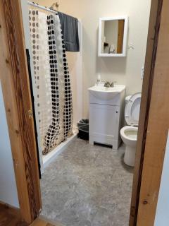 Comfortable Camping Cabins with View of the Cedar River for a Family Weekend Getaway - 6