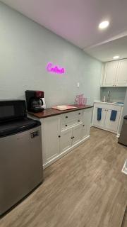 Tropical Beach Studio Getaway B - 5