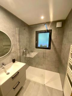 Mont Milo, Spacieux, 5ch, Sauna, Billard, Babyfoot, Borne de recharge électrique - 4