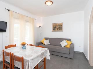 Apartment Vesela-2 by Interhome - 4