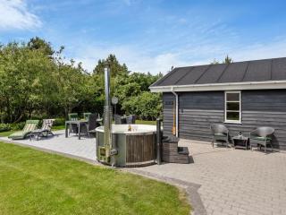 Holiday Home Benita - 400m to the fjord by Interhome - 1