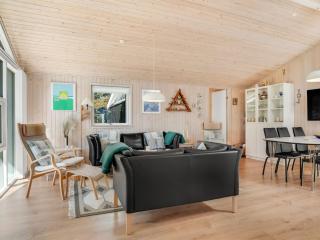 Holiday Home Delco - 200m from the sea by Interhome - 5